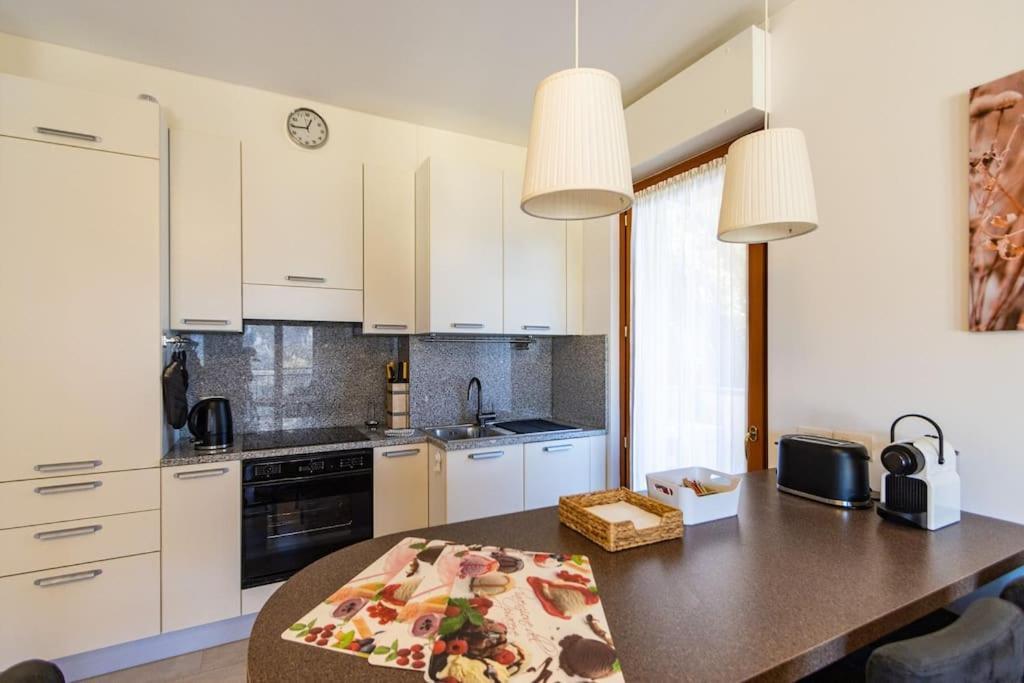 Wraparound Lake Views Bellavista Residence Campione dʼItalia Eksteriør billede